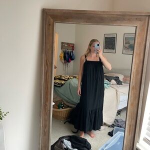 Black maxi dress with pockets